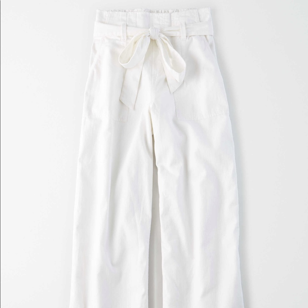 BRAND NEW! AE High-Waisted Paperbag Wide Leg Pant